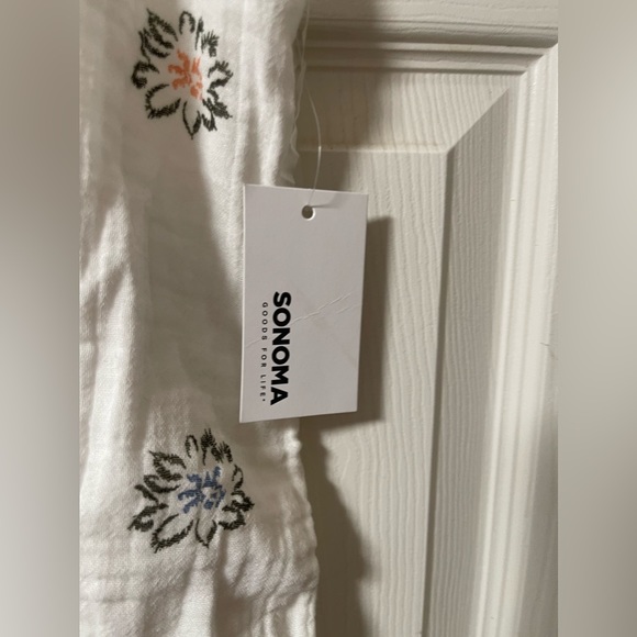 NWT SONIMA Cotton Flutter Sleeve Flower Tank Top Size Medium - Picture 6 of 9